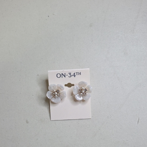 ON 34th Jewelry - ON:34TH White Floral Earrings